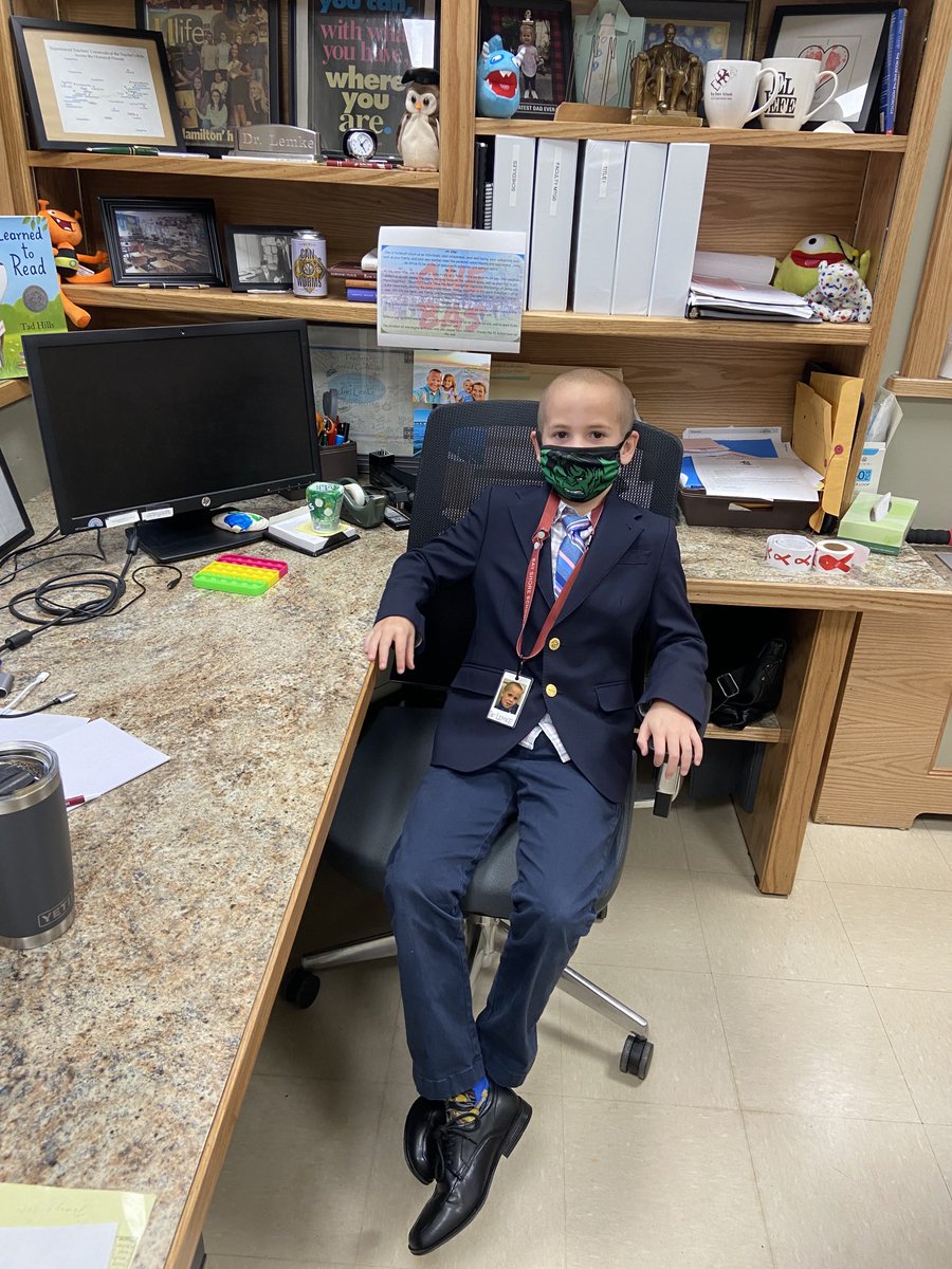 BrookAveSchool's tweet photo. Our ⁦@BrookAveSchool⁩ friend Shane had a familiar costume on Friday — he was Dr. Lemke! We put him to work as Principal and Donald⁦ took the day off ⁦@BayShoreSchools⁩. https://t.co/XV3dKS27J2