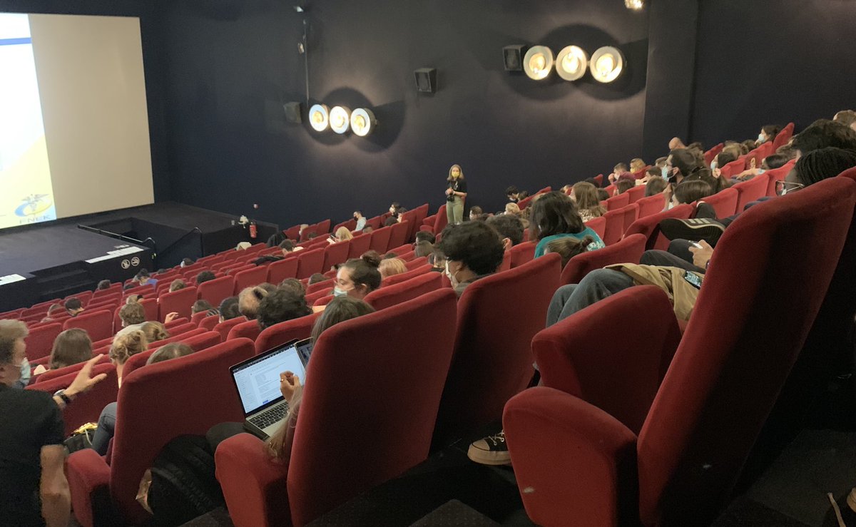 Claire Goral tweet media