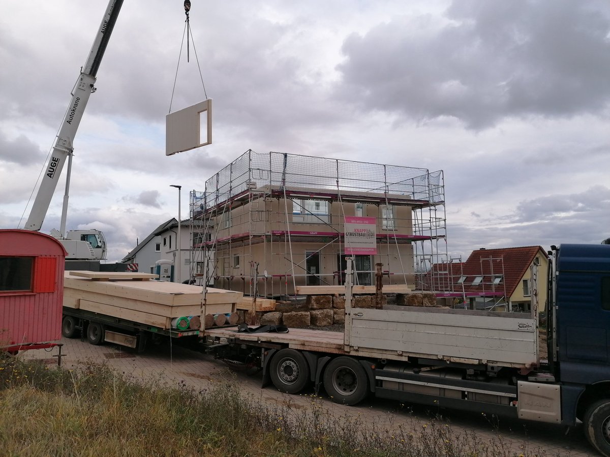 6 Stunden. Fast das ganze Haus. Holy Moly. #hausbau