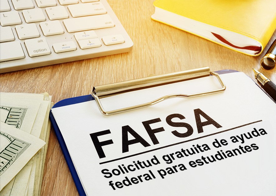 CFNC's tweet photo. ¡Recuerda obtener tu credencial FSA ID! #CFNC #PlanForCollege #SpanishServices https://t.co/Qzkd0TUi6k