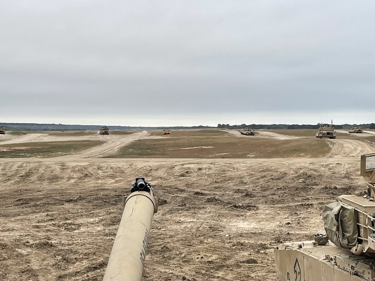 TreatEmRough's tweet photo. Range is HOT!! Blue Platoon attacks Platoon LFX !! #fireandadjust #treatemrough https://t.co/ehX7LGBAzl