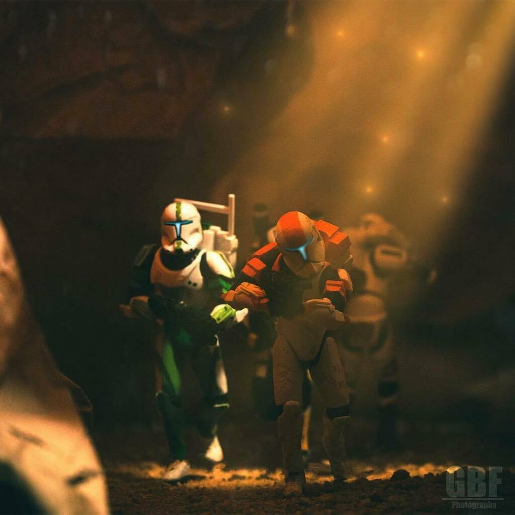 SWTimeShow's tweet image. Solid shot from @galactic_battlefront 👊🏻 use #starwarstimeshow for features #deltasquad #clonecommando #starwarstoyphotography instagr.am/p/CVxkMztLZxN/