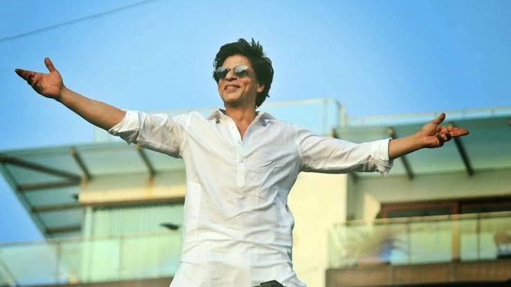RajivKrishnaS's tweet photo. Wishing one of my favourites - @iamsrk #ShahRukhKhan a very Happy Birthday. Hope you continue to entertain the world for many many years to come. #HBDSRK #HappyBirthdaySRK https://t.co/blzFf7Cxaq