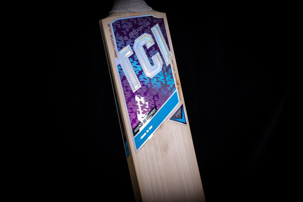 Crick3tLab's tweet photo. The REBEL 🏏

Full profile, mid-to-low middle, creating the perfect blend of power and pickup for those players who like to hit it out the park ☄️

DM to order yours now!📱

‘Dare to be Different’

•
•
•

#thecrick3tlab #cricket #bats #handmade #newrange #daretobedifferent https://t.co/CgeqSFlpuX