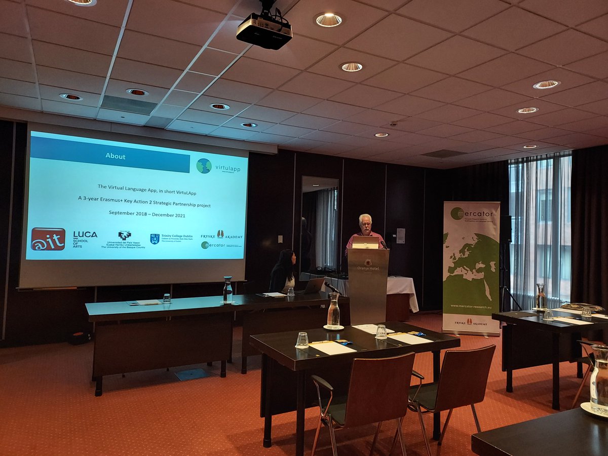 FryskeAkademy's tweet photo. Krekt mocht ik in "word of welcome" sizze op it internasjonale final #VirtualApp multiplier event (sjoch https://t.co/sfcKtu3ryV). Meartaligheid en digitale learmiddels om dat positief te beinfloedzje steane sintraal @MercatorCentre https://t.co/wIXe1k5HHc