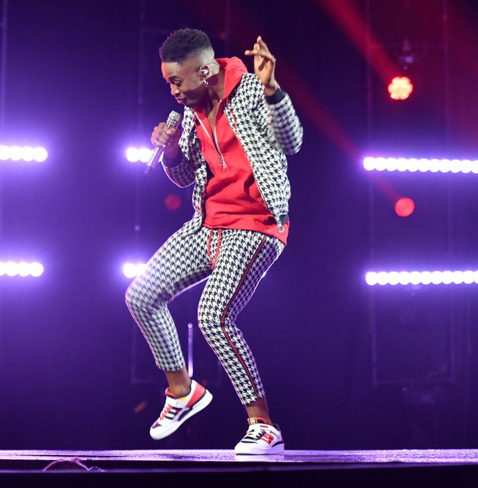 DarlingHairSA's tweet photo. We might be drawing closer to the finale, but our Idols awapheli moya. They keep giving us outstanding performances while rocking the best Darling styles. Get yours today at https://t.co/Wh4JSCPQrY
#DarlingxIdols #IdolsSATop4 #IdolsSA #FindyourBeYOUtiful https://t.co/2pG7ivQ705