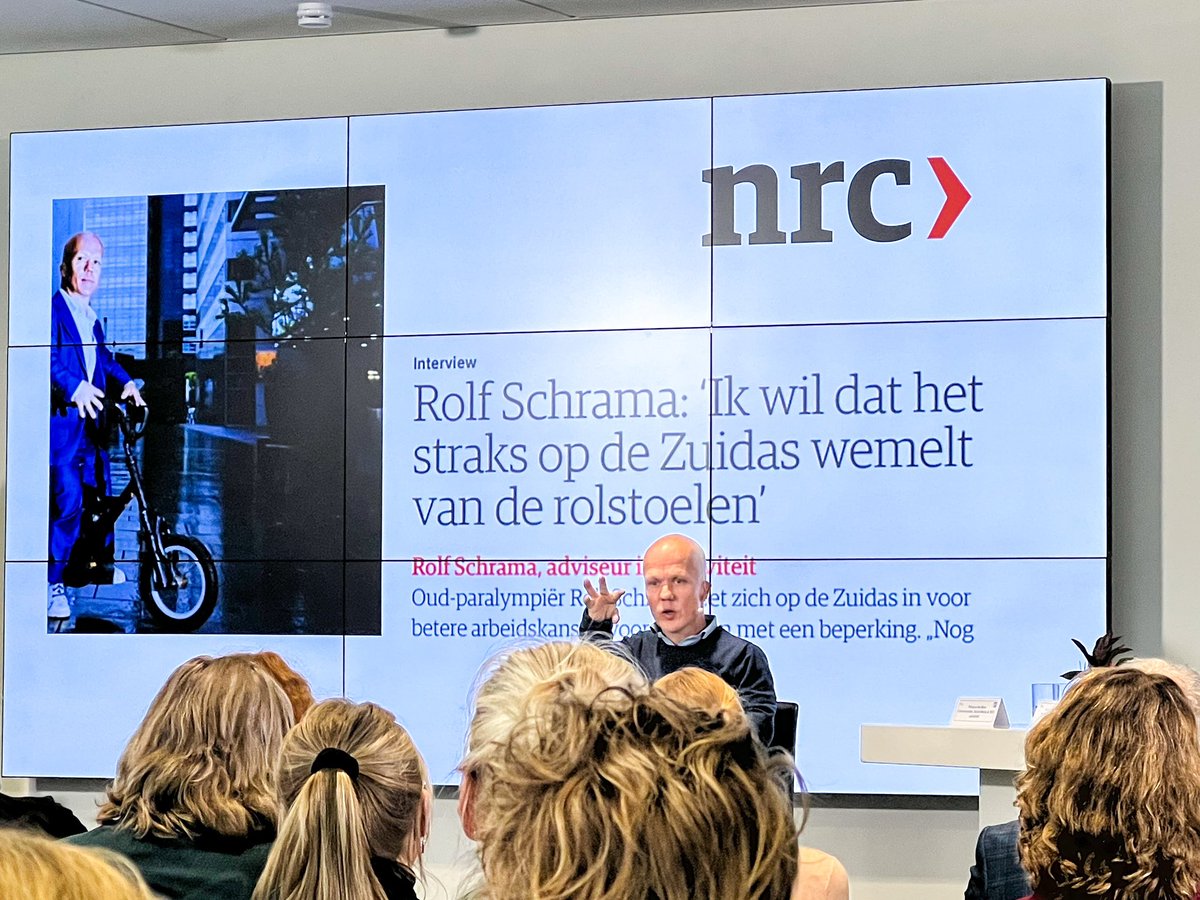 De kracht zit in de beperking!  UWV Regio in beeld.
<a href="/Rolf0/">Rolf Schrama</a> ‘Als je mensen met een beperking op de juiste plaats neerzet valt de beperking weg’ @TofThissen ‘Formuleer geen 7 functie-eisen als er maar 3 nodig zijn’ #inclusie #arbeidsmarkt #SterkerVerder