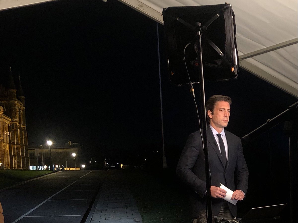 UofGlasgow's tweet photo. Delighted to host @DavidMuir at @abcnews on our main UofG campus throughout yesterday as they reported on the @COP26 global climate summit in #Glasgow. 🏴󠁧󠁢󠁳󠁣󠁴󠁿🌍

#COP26 #UofGCOP26 https://t.co/COSbRpQxw9