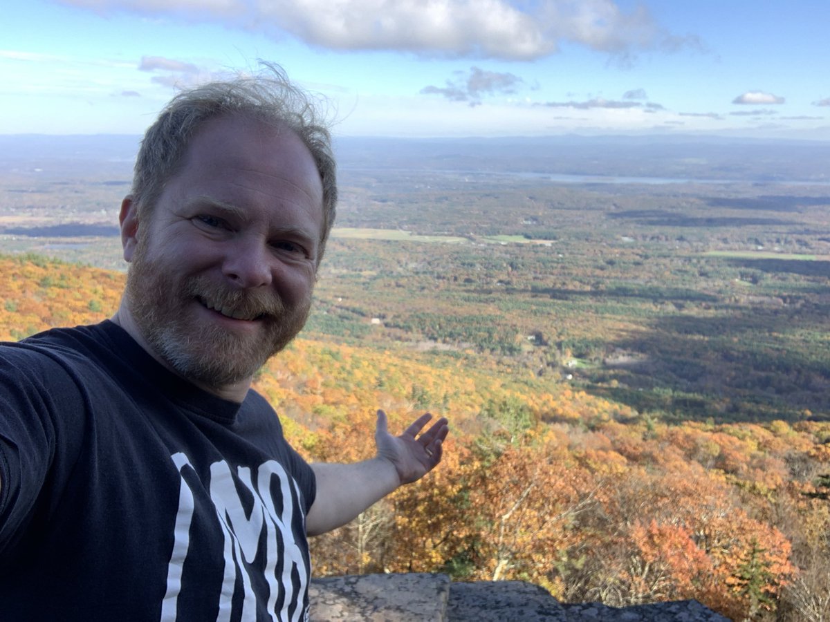 SeanAntonioli's tweet photo. I’m back in the UK - but now that I’ve got WiFi - posting the obligatory #ombtee abroad pic :) :) #ny #upstatenewyork @OneMinuteBriefs https://t.co/ZpNMmIGiG0