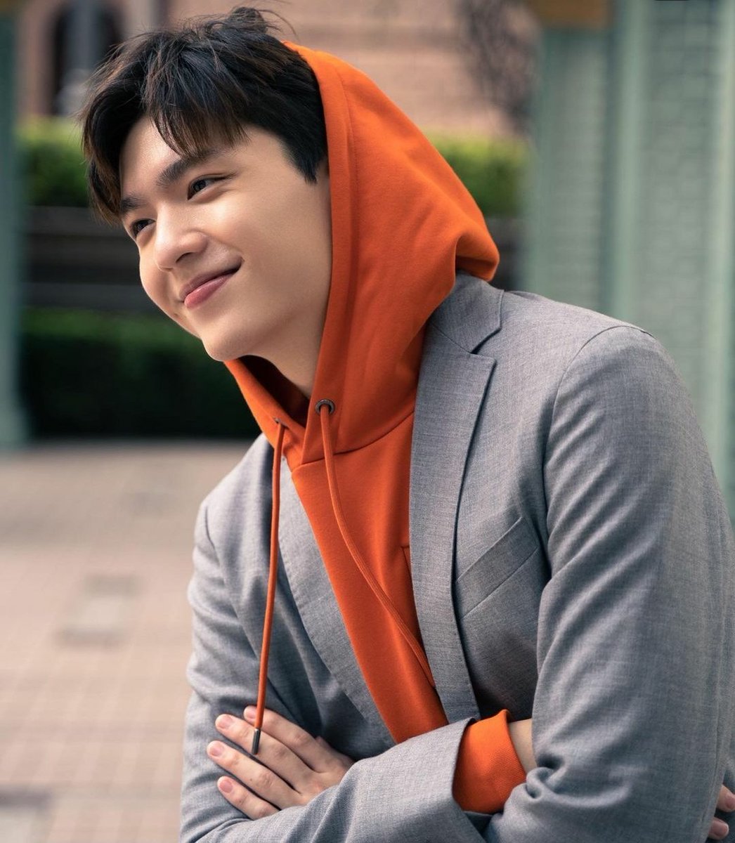 nick47360958's tweet photo. So handsome😍 #HankWang https://t.co/bJlLOE4AwD