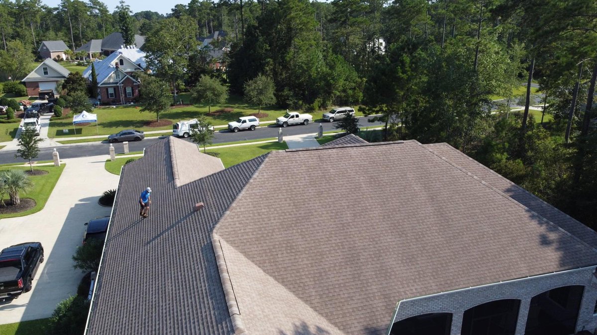 WeatherguardRo1's tweet photo. Establishing yourself in a neighborhood like this takes quality workmanship, dedication, dependability, & commitment to your homeowner that youโll provide them with "peace of mind" from start to finish.
โข
At Weatherguard, you're family ๐ก#roofingcontractor #freeinspections #GAF https://t.co/sNJnP3rgwE