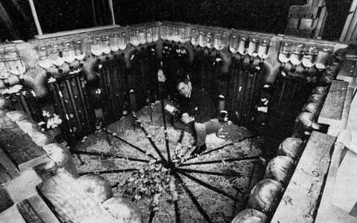MemesCSociales's tweet photo. 🧵🪡
El experimento "Universo 25" 

Es uno de los experimentos más terroríficos en la historia de la ciencia, que, a través del comportamiento de una colonia de ratones, es un intento de los científicos de explicar las sociedades humanas. 
1/10 https://t.co/h6Uhec5rle