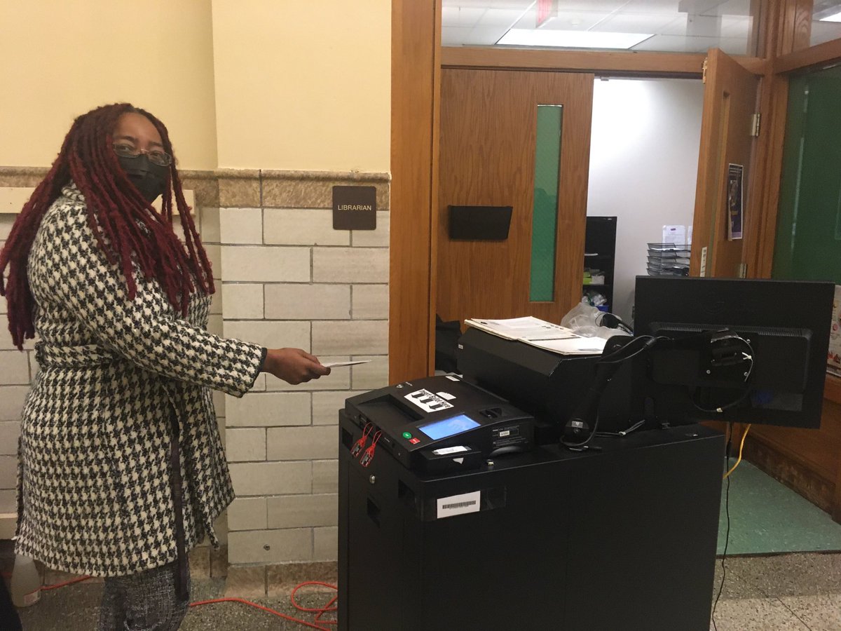 MarketaForTroy tweet media