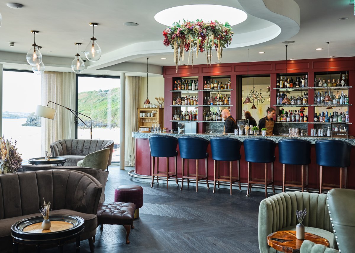 Carbis Bay Estate tweet media