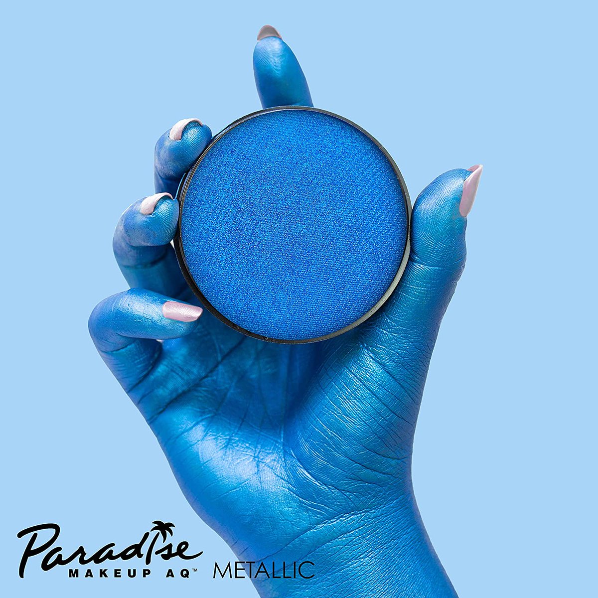 mehronmakeup's tweet photo. We love heavy metal 🤘 
Did you know our best selling Paradise Makeup AQ™ Face and Body Paint comes in 8 magnificent metallic shades?

🐇 Cruelty Free
🌱 Vegan
🇺🇲 Made in New York

#metallicmakeup #facepaint #mehronmakeup #veganmakeup #metal #crueltyfreemakeup https://t.co/oErL359UsC