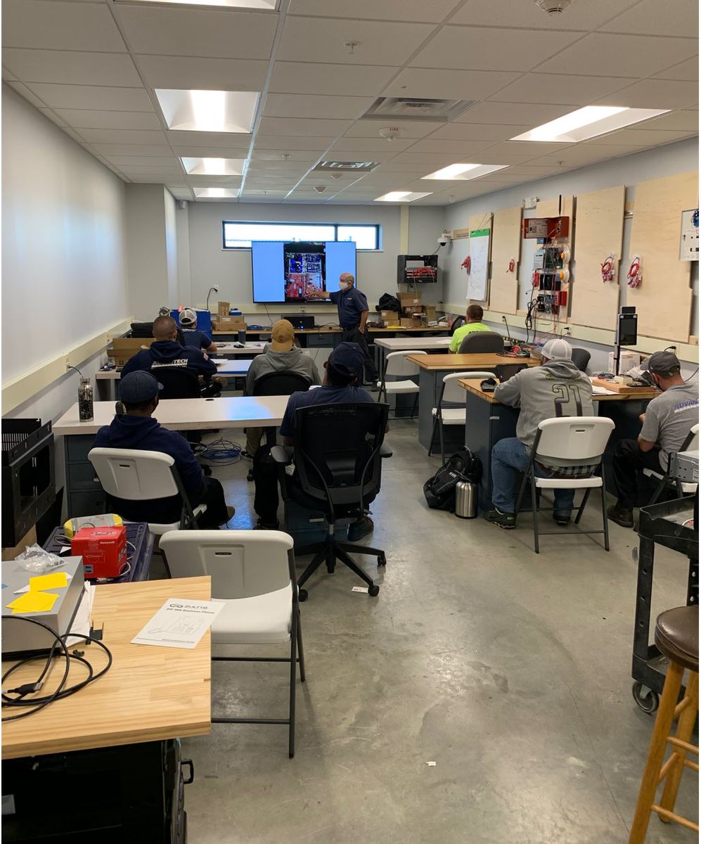 AdvantechDE's tweet photo. It's great to be able to use our Training and Testing Lab for teaching - great to see the team embracing our core value of "Passion for Learning"!  Thanks Doug P.! https://t.co/KVRhAEtJzc