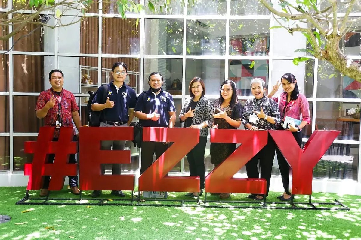 ayudiah2279's tweet photo. Selama dua belas tahun Elizabeth International berdiri, kolaborasi merupakan salah satu langkah penting dalam menciptakan sebuah ekosistem yang saling mendukung dalam program pendidikan dan pelatihan, sertifikasi dan penempatan kerja. https://t.co/1KrDIwY1yW