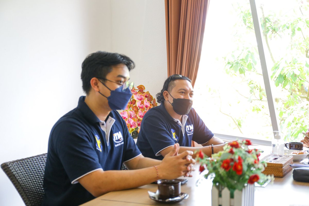 ayudiah2279's tweet photo. Selama dua belas tahun Elizabeth International berdiri, kolaborasi merupakan salah satu langkah penting dalam menciptakan sebuah ekosistem yang saling mendukung dalam program pendidikan dan pelatihan, sertifikasi dan penempatan kerja. https://t.co/1KrDIwY1yW
