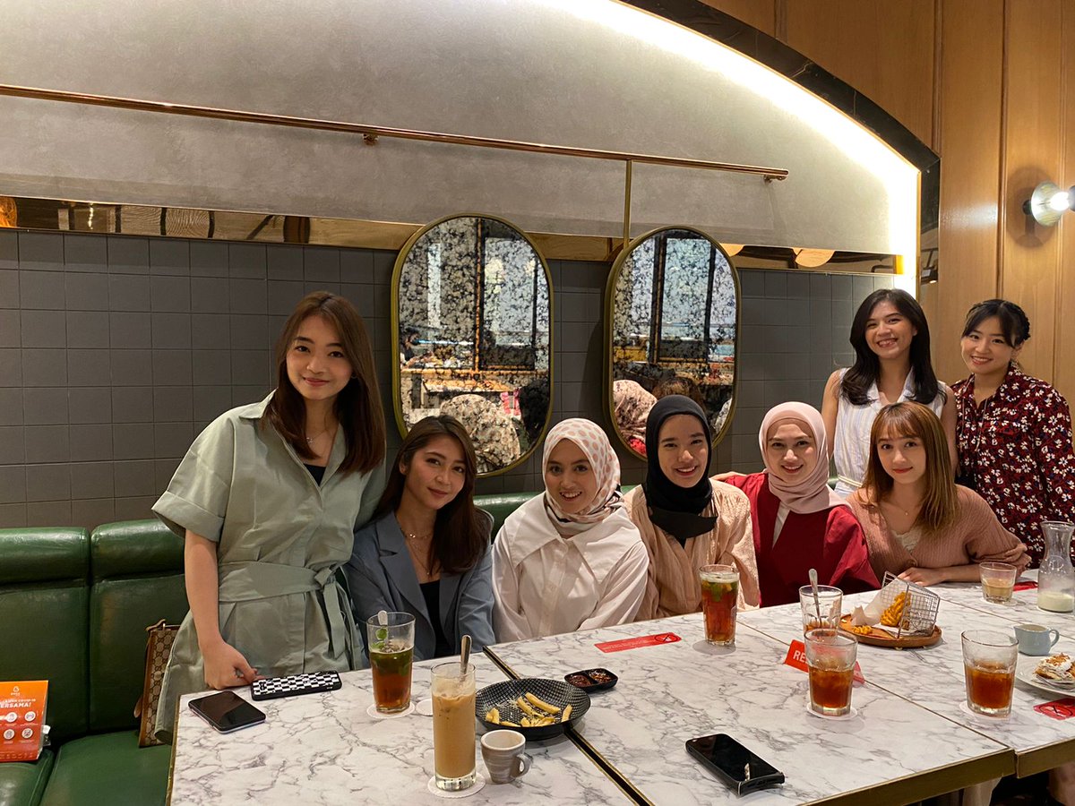 jcvrnd19's tweet photo. Selamat 10 tahun..
Semoga nanti bisa lebih lengkap lagi.. https://t.co/ccchRhEOYR