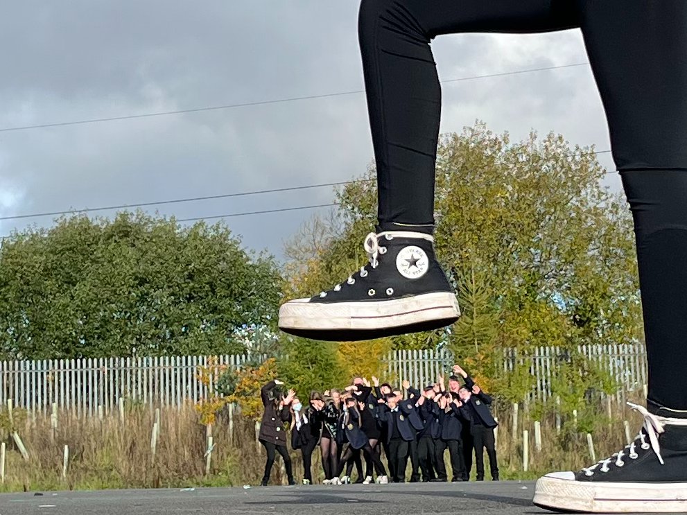 ClydeValleyDT's tweet photo. Really enjoy working through the perspective sketching unit with S1. Always creative and always enjoyable creating these images. @ClydeValleyHS #designtechnology #sketching #perspective #perspectivechallenge https://t.co/qn14Ns0Q09