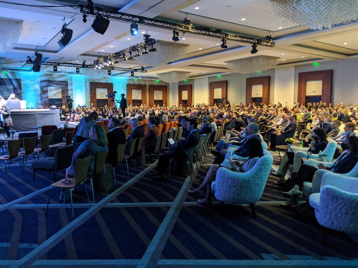 SeniorHousingBz's tweet photo. NIC Fall Conference Day 2 kicking off with @LHSummers @paulkrugman @brian_j and Angela Mago. @Natl_Inv_Ctr #NICFall21 https://t.co/DhMWIPsmG4