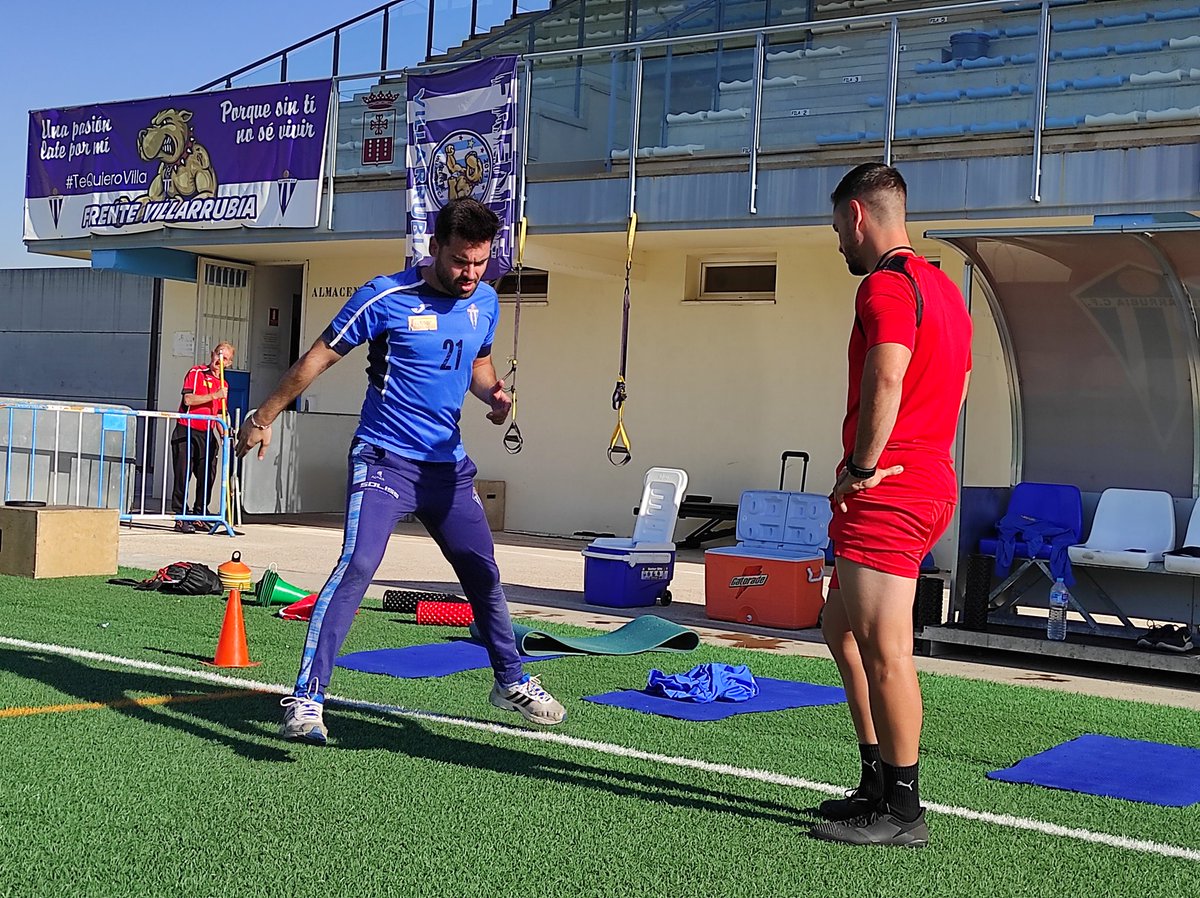 VXVILLARRUBIACF's tweet photo. 💥 IVÁN SÁNCHEZ💥

➡️ Hoy, nuestro pupilo ⚽ Iván Sánchez, comenzará a trabajar con el grupo de manera progresiva.

🤩 Una noticia que nos hace mucha ilusión y que queremos compartir con ustedes para desearle lo mejor al bueno de Iván.

💪 ¡Vamos, Iván!💪 https://t.co/gaxfHickC9