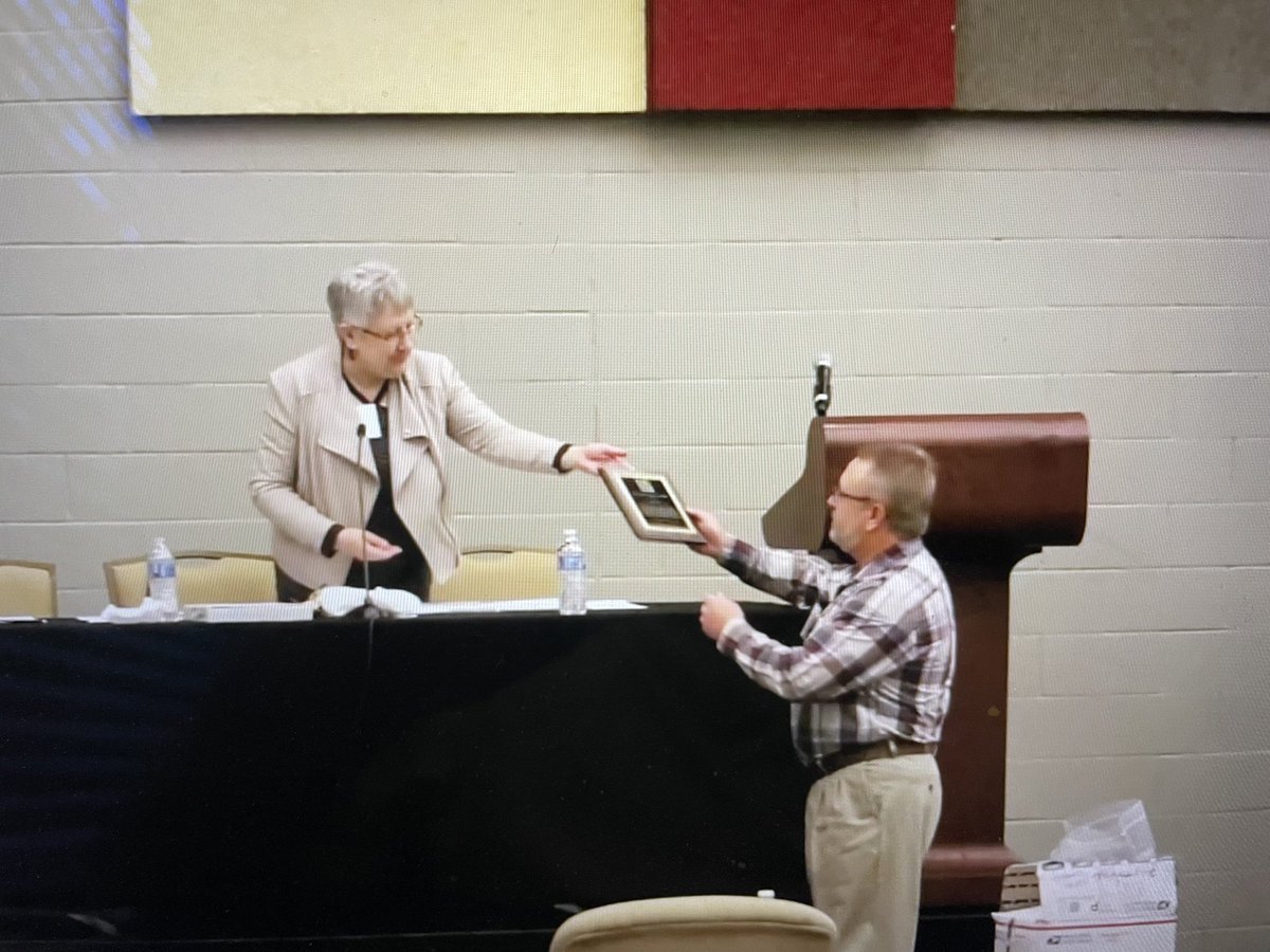 stlouiscsi's tweet image. Congratulations to our chapter member @stevegantnerCSI who received the 2021 SCIP Award for Education in Specifications and Construction Technology. @SCIPspecs SCIP.com