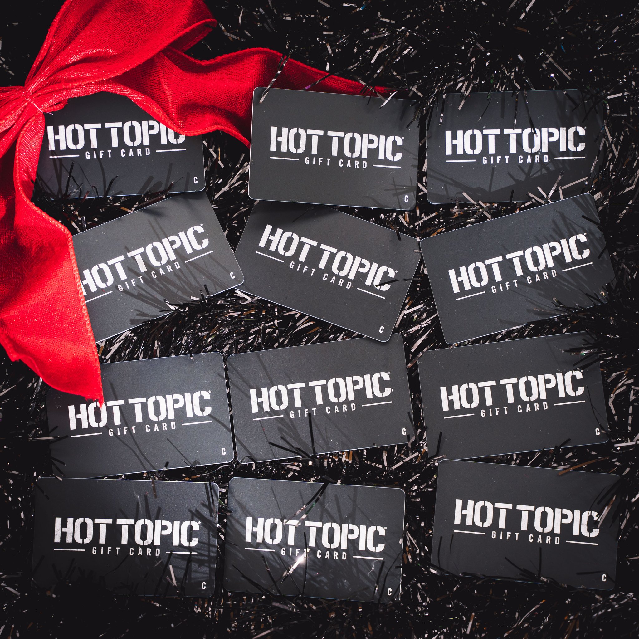 Hot Topic on Twitter "Last day to get a 10 gift card with the