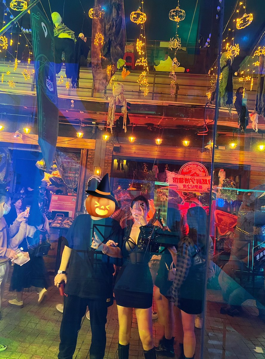 ZikLi_orb's tweet photo. 🎃万圣节🎃 https://t.co/lo3GavPxql