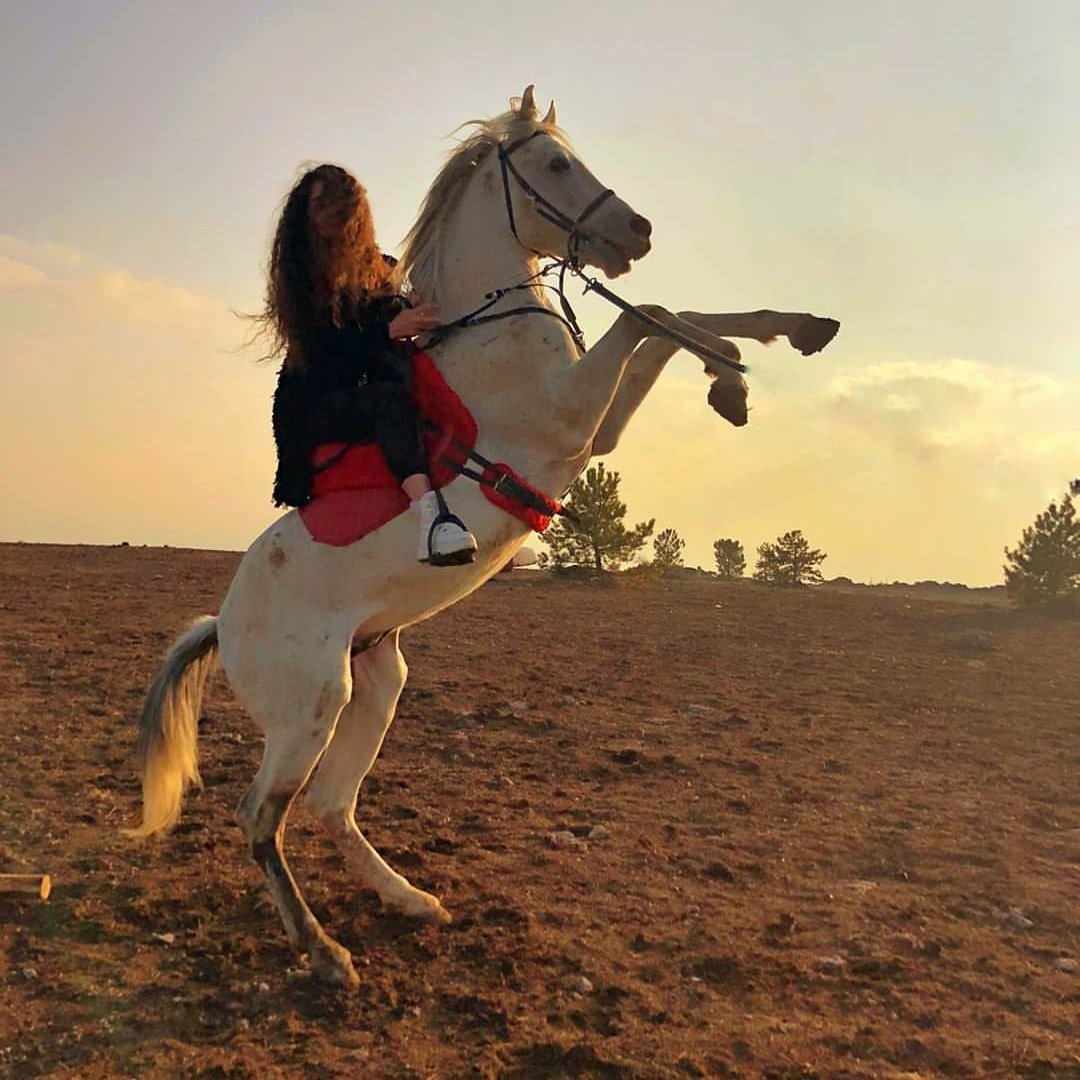 Ne kadar mükemmel sin sen böyle 🤍