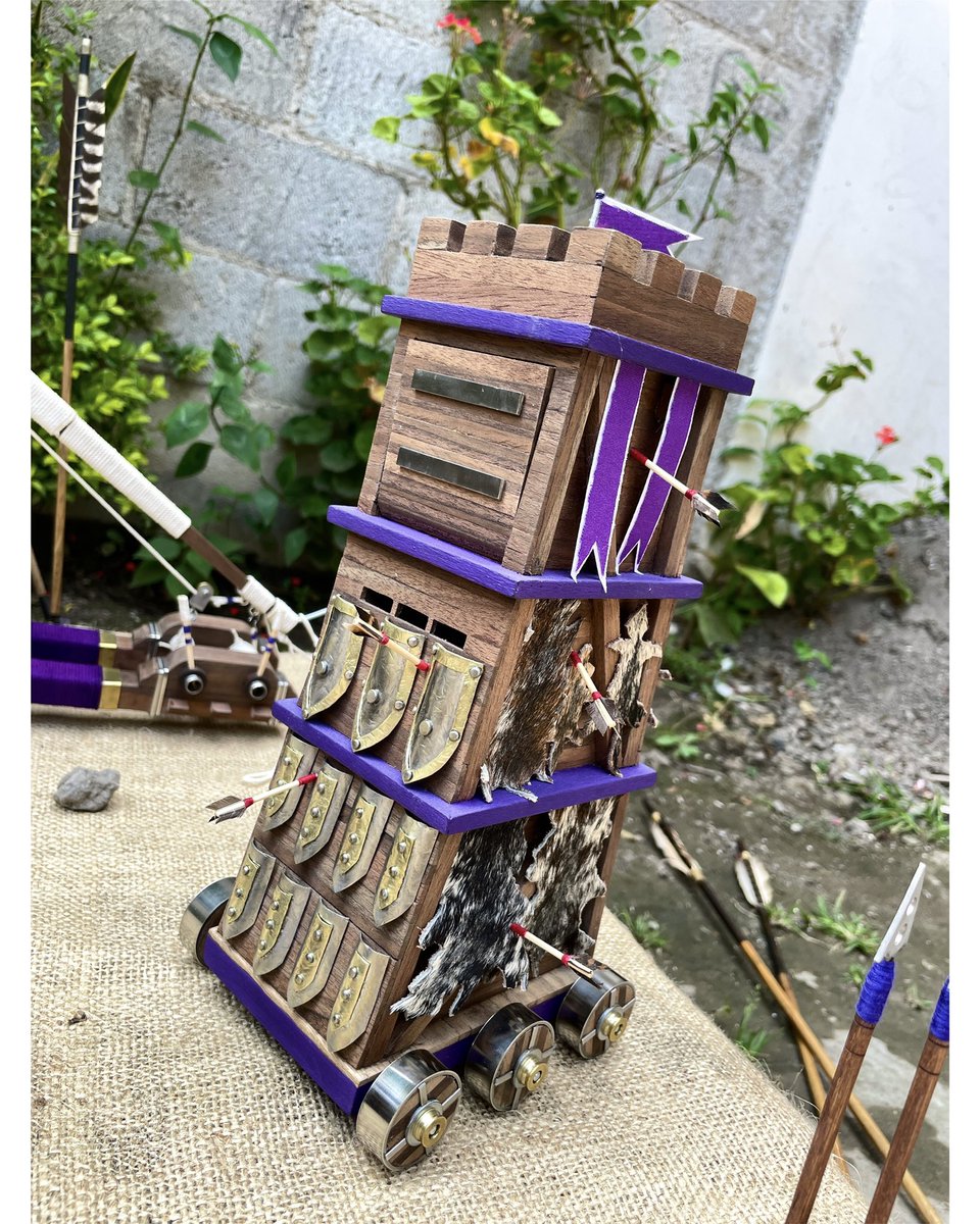 ageofmanolink's tweet photo. Torre de Asedio P6
Escala 1/25
Hecha 100% a mano por Manolink
Elaborada en Madera de Nogal, Madera de Matilisguate, acabados en Acero, Hierro , Bronce y Aluminio, pieles de res, cuerdas y tela.
#siegetower #ageofmanolink #ageofempires #art #AgeOfEmpires4 https://t.co/TpvTnzj5ru