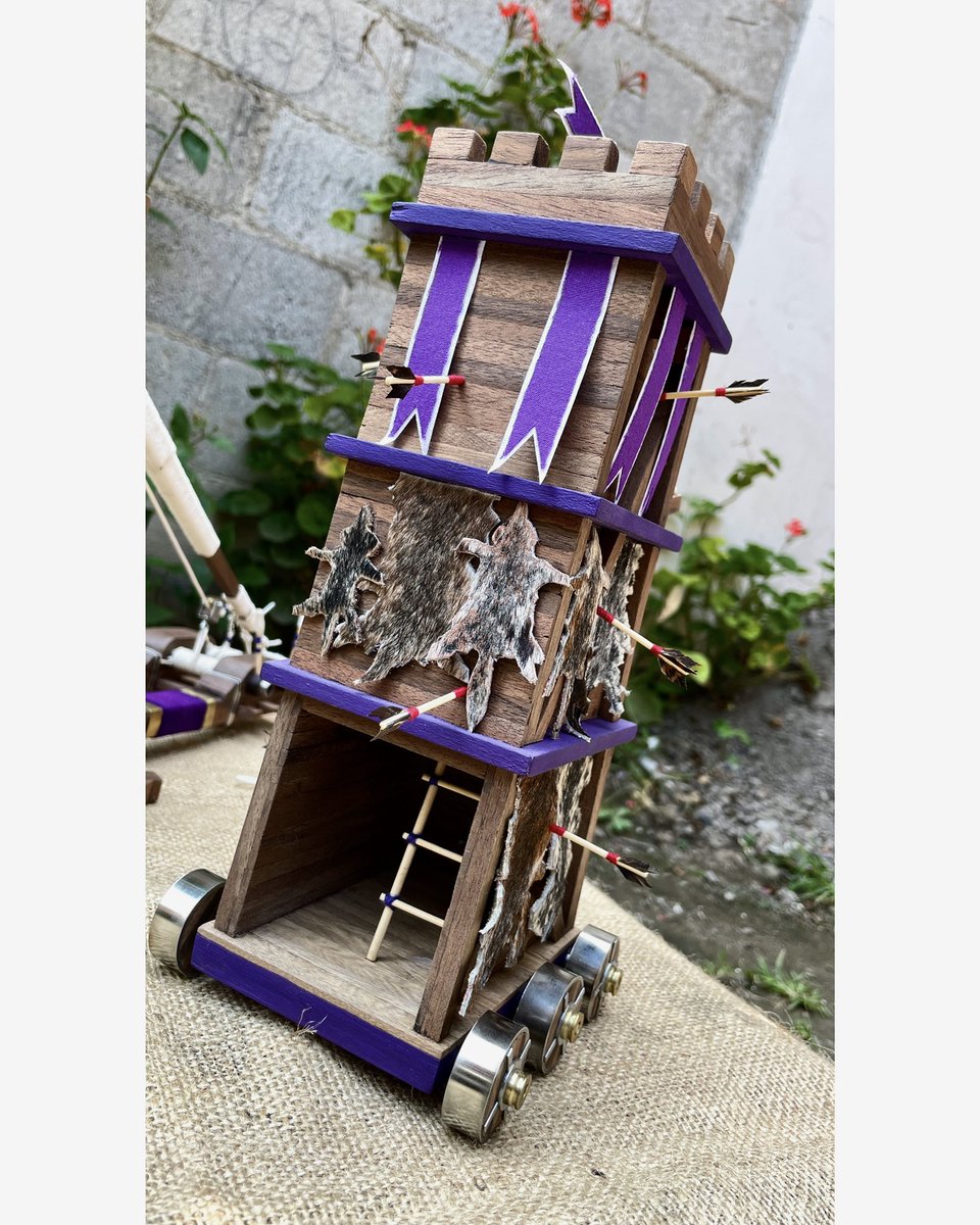 ageofmanolink's tweet photo. Torre de Asedio P6
Escala 1/25
Hecha 100% a mano por Manolink
Elaborada en Madera de Nogal, Madera de Matilisguate, acabados en Acero, Hierro , Bronce y Aluminio, pieles de res, cuerdas y tela.
#siegetower #ageofmanolink #ageofempires #art #AgeOfEmpires4 https://t.co/TpvTnzj5ru