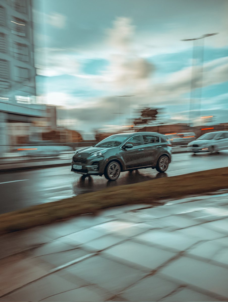 Neil_Sarg's tweet photo. Okay so I posted a picture of a long exposure yesterday so today is an action pan shot from the Pixel 6 Pro 😀🚗💨
#actionpan #teampixel #pixel6pro #urbanphotography
#shotonpixel #plymouth #purposelypixel https://t.co/moq77jigOx