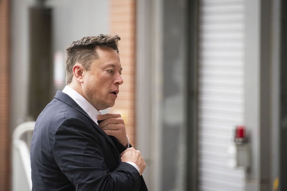 wallstwolverine's tweet photo. Elon Musk está dispuesto a donar $6.000 millones si la ONU demuestra que con ese dinero puede acabar con el hambre de 42.000.000 de personas después de que la ONU afirmara que con el 2% de su fortuna podría acabar el hambre del mundo. https://t.co/vs1iXpiBVv https://t.co/f5FuINdmoi