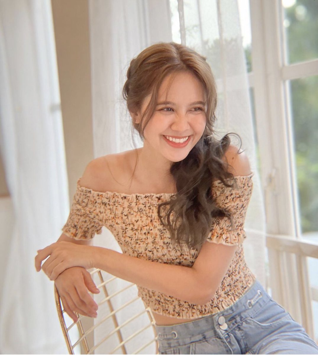 tuuugpnn's tweet photo. งานแสดง งานพรีเซนเตอร์ งายถ่ายแบบ เข้าน้ำหนึ่งได้นะคะ “พร้อมซื้อ พร้อมซัพ และพร้อมปั่นเทรนด์มากค่าาาา”  🥺🥺💗

work : sales@bnk48.com ✨

#น้ำหนึ่งสวยมากอยากกรี๊ด #Namneungbnk48 https://t.co/7HYitPSJdE