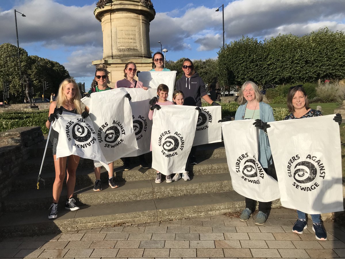 SUACalling's tweet photo. Long time no see! But I have been busy behind the scenes. Here are some pics from a litter pick I did with Plastic Free Stratford upon Avon. If you want to join us in helping Stratford become plastic free, please join our Facebook group - just search Plastic Free Stratford! https://t.co/FSdKydmwV6