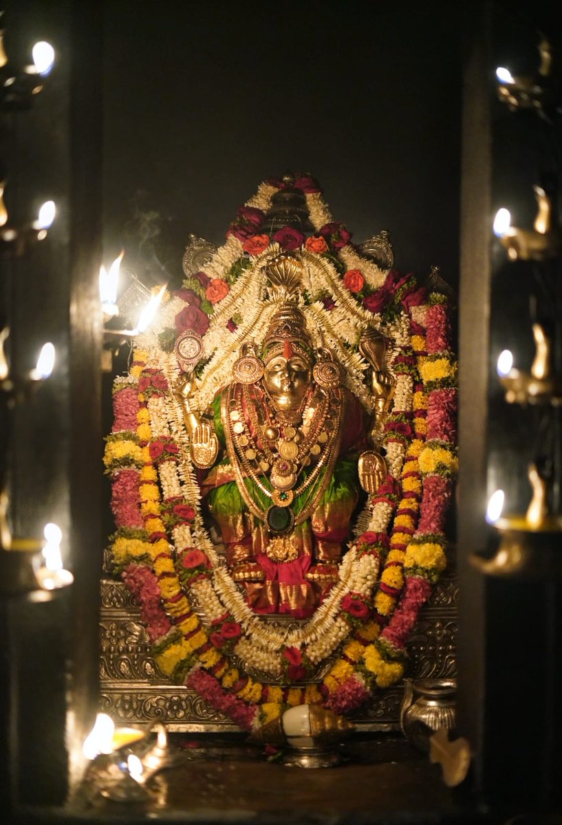 KateelShri's tweet photo. ಕಟೀಲು ಶ್ರೀದುರ್ಗಾಪರಮೇಶ್ವರಿ ಅಮ್ಮನವರ ಇವತ್ತಿನ  ಸಾಯಂಕಾಲದ   ಅಲಂಕಾರ 02-11-2021 https://t.co/1v4l8kAPcZ