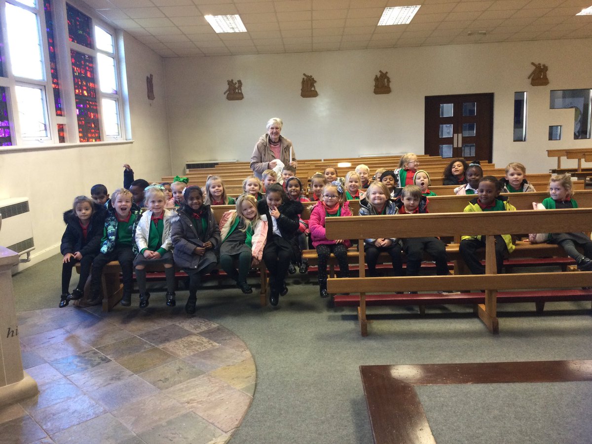 SJLCARDIFF's tweet photo. All are Welcome ❤️ Diolch Sister Marie for welcoming our youngest learners this afternoon. We saw the different symbols used in Baptism and saw how we are welcomed into God’s family @SJL_bsacrament @CatholicCardiff #parishcommunity #livingfaith https://t.co/OisD3zFMlo