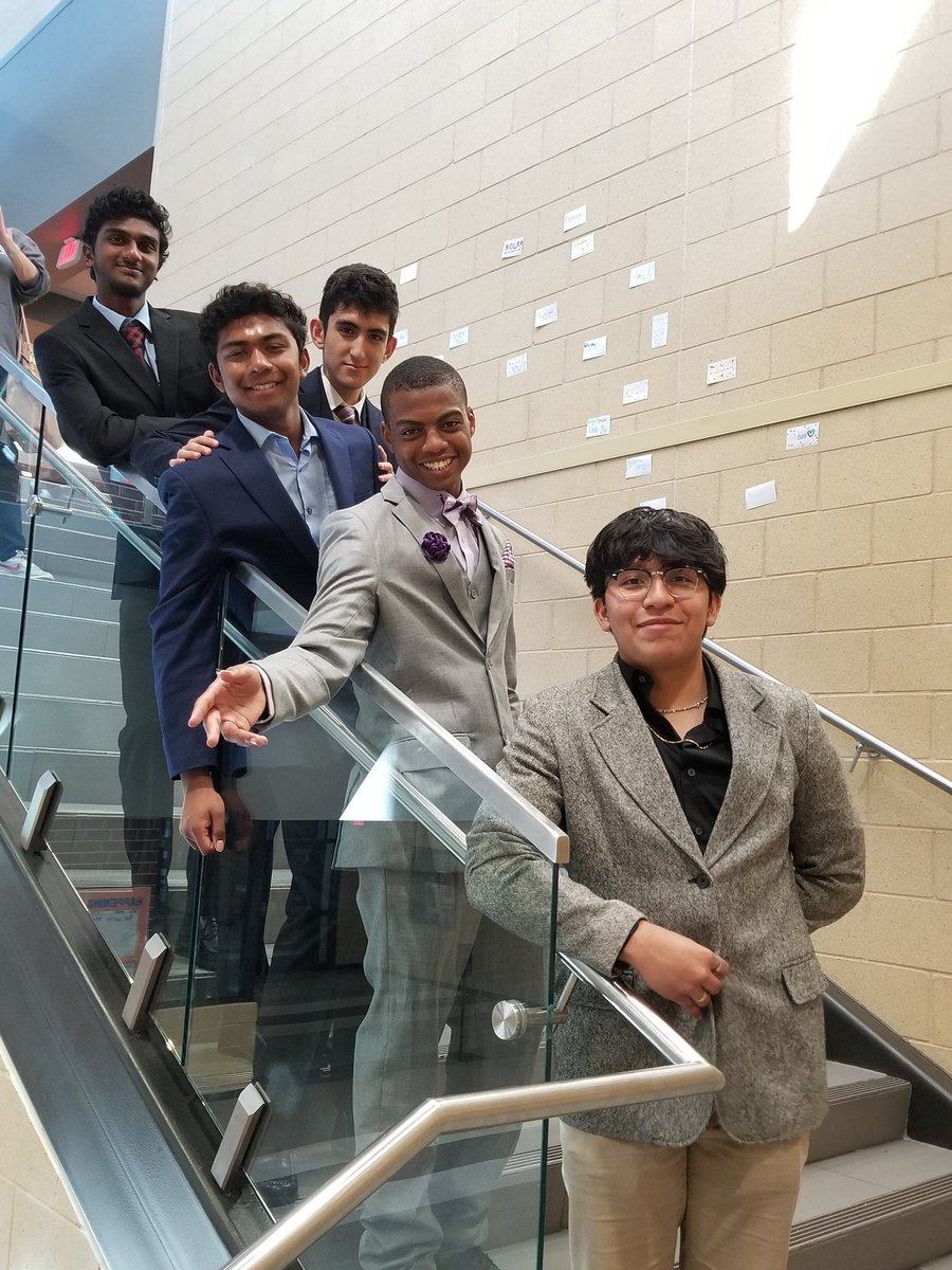 CapnBulloch's tweet photo. @KleinCain Speech &amp; Debate doesn't just win stuff. They style and profile while they do it. 😎 #LD #Policy #CX #WeMakeThisLookGood #KleinISD @KleinISD https://t.co/Y6cIaLRIX2