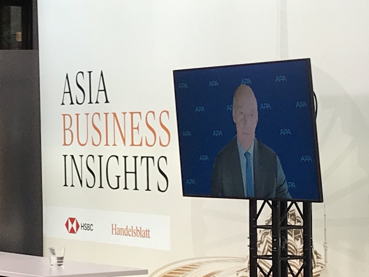 nicole_bastian1's tweet photo. Der neue Chef des Asien-Pazifik-Ausschuss der deutschen Wirtschaft, Roland Busch, mahnt bei #hbasia: Wenn wir Europäer in Asien nicht mit einer Stimme sprechen, schwächen wir uns selbst. #APA #Handelsblatt https://t.co/Vv8bZpzk4U