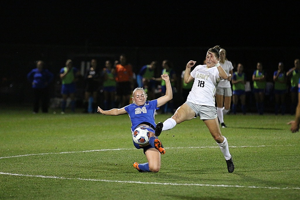 af_academy's tweet photo. #GoAirForce #BeatArmy 
Let's follow your @AF_WSOC and Crossfit teams' big wins. Women's soccer upended Army earlier this season as part of their service academy sweep.  
The Crossfit team edged out 12 teams from West Point and Naval Academy to bring home top honors.  #Letsfly https://t.co/zK77cH34Iz
