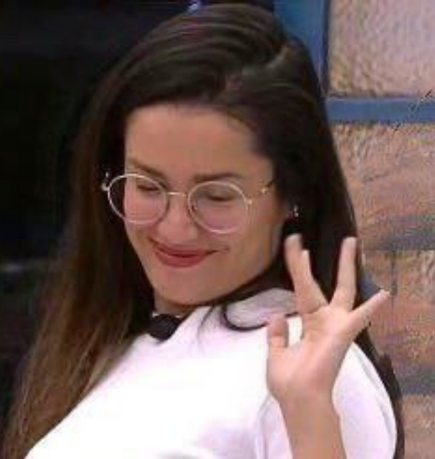 Rafitchaa__'s tweet photo. @CalixtroRafaela @rodettesvivem Ainda bem que eu tenho vocês pra me atualizar https://t.co/eRVRECf5Xu