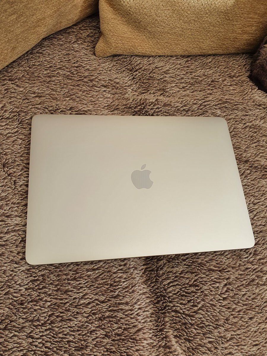 BRClubNFT's tweet photo. Much needed upgrade to help work on this wonderful project with you all! #MacBookAirM1 #WAGMI #NFT #crypto https://t.co/boC96yi4yo