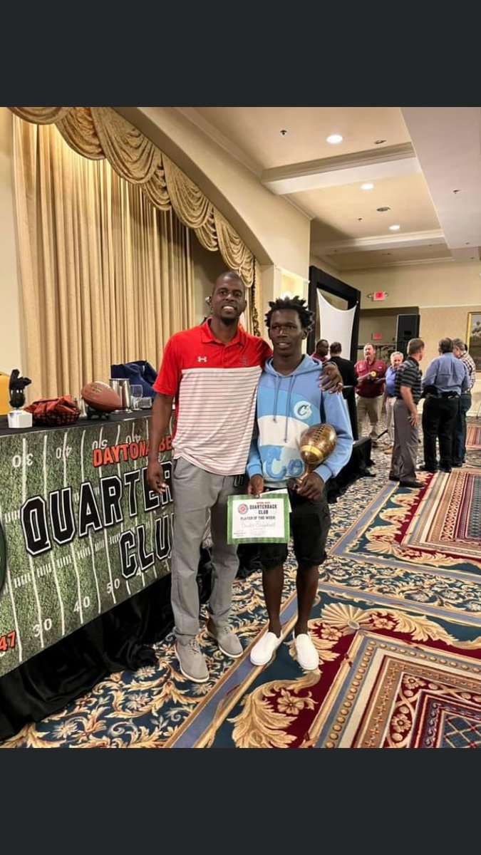 PFitzB's tweet photo. 🌊🦀
Congratz to @DimitriCampbel7 being awarded @daytona_club Player of the Week. Well deserved and the Club informed us that they @datkideli2 are the first brothers to earn the award in same year! 
Guest speaker was Marvin Lewis Sr

“Us and We, not I and Me”

@@Seabreeze_FB https://t.co/z62fJpTtni
