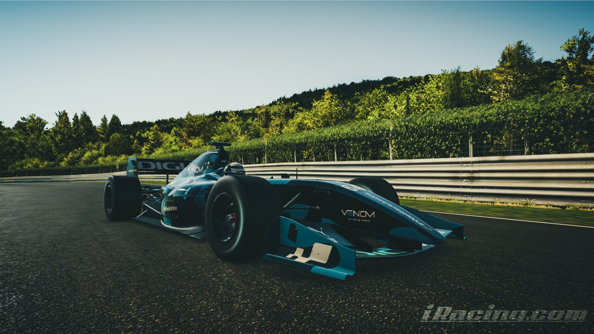 ❗RACE DAY ❗

📢Hoy toca #LVE 1a DIVISIÓN de la <a href="/DriversparadeCb/">Drivers Parade Club</a>.

📢A los mandos del fantástico F3.5 se pondrán nuestros pilotos @DHRacinG99 y <a href="/JaviRacing21/">Javi Espinosa</a> para tratar de conseguir buenos puntos en la recta final del campeonato.

🕓22h
📍Hockenheing twitch.tv/driversparadec…