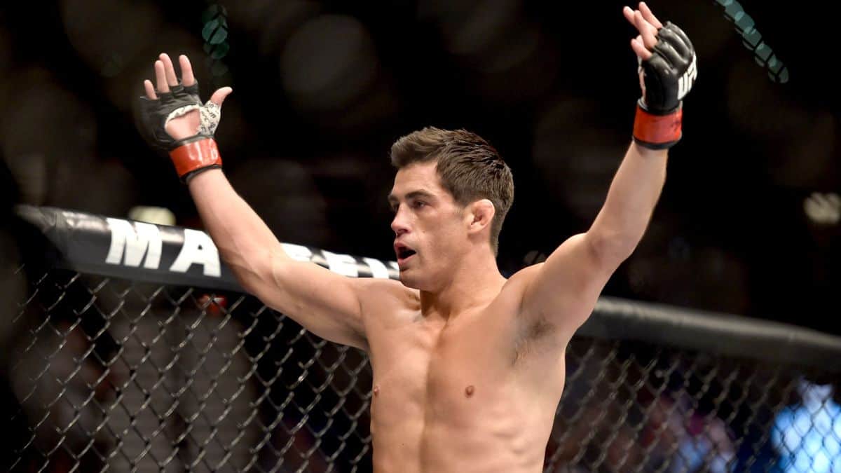 Despite the many unfortunate injuries, Dominick Cruz is still considered by some as an all-time great bantamweight. Although the question also lies, what could have been had Cruz not suffered injuries, how many title defenses would he have achieved?
https://t.co/6GWY9Lwsjn https://t.co/Wj2hx89CT0