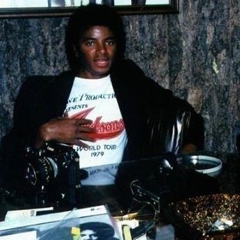 thinkermj's tweet photo. michael rares ☆ https://t.co/WbdAKEtG8Q
