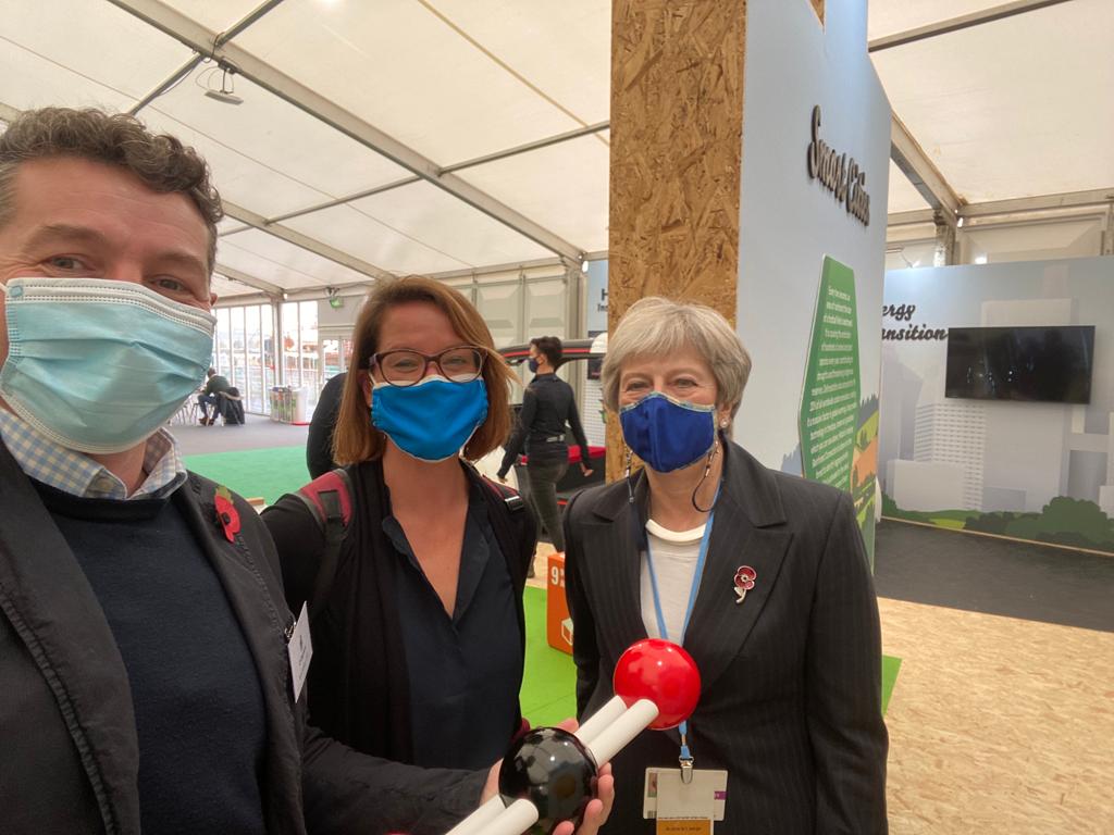 GoodGriefHelen's tweet photo. Thanking @theresa_may for enshrining #NetZero into law &amp; for the support of @GOVUK in the development of @C_CaptureCO2's technology at #COP26 with @thlwhite https://t.co/FJ4gofxG5I