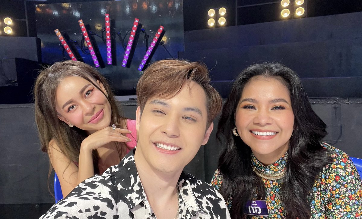 focus_kittikun's tweet photo. แม่ตั๊ก &amp; พี่เป็กกี้ 😜

#รู้หน้าไม่รู้วัย #โฟกัสกิตติคุณ https://t.co/Bkv0pIOO8B