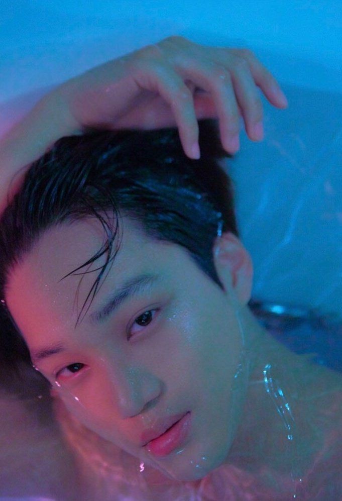 exueggs's tweet photo. He's coming again to eat y'all!
Better be prepared!! #KAI
#KJI2 #KAIISBACK #soloistkai #exo https://t.co/aLpYN2gQXq